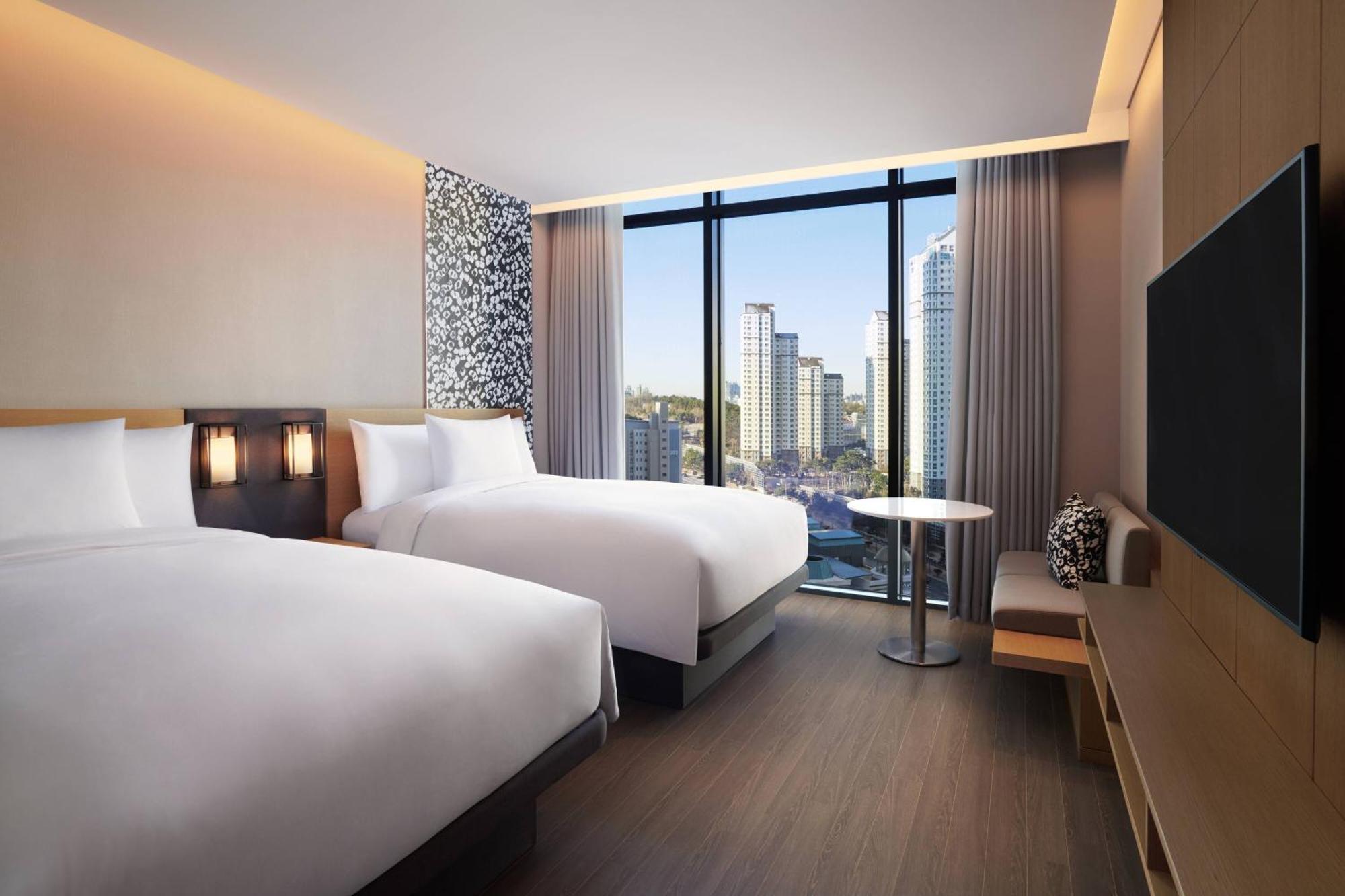 Courtyard By Marriott Suwon Hotel Exterior foto